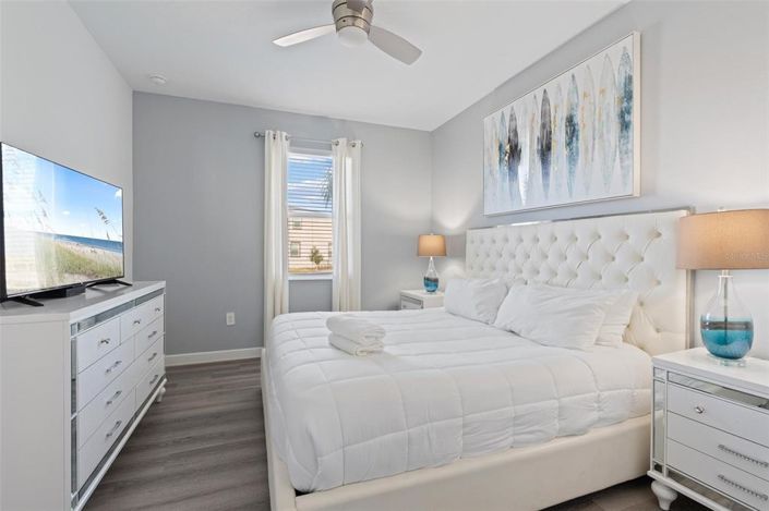 Image No.37-7 Bed Property for sale