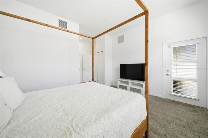 Image No.26-2 Bed Property for sale