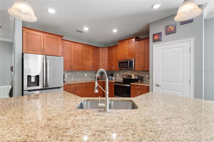 Image No.8-4 Bed Property for sale