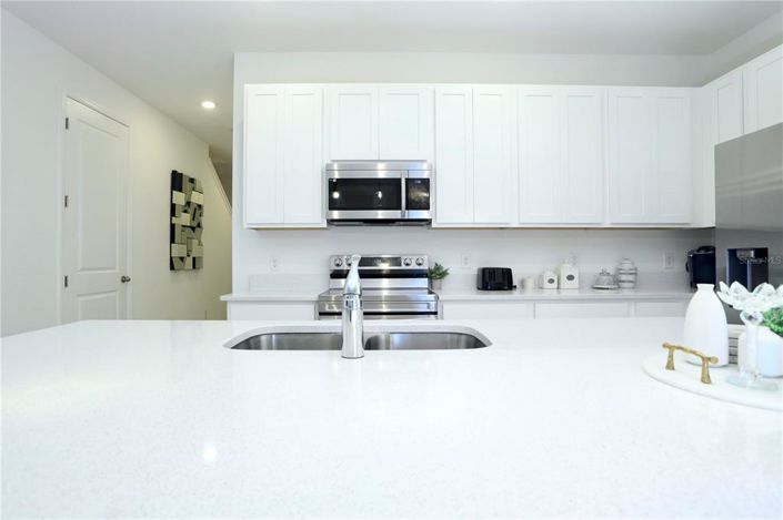 Image No.11-3 Bed Townhouse for sale