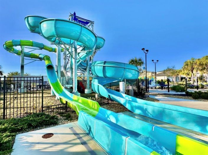 Image No.54-6 Bed Property for sale