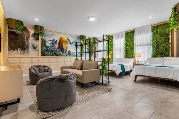 Image No.8-6 Bed Property for sale