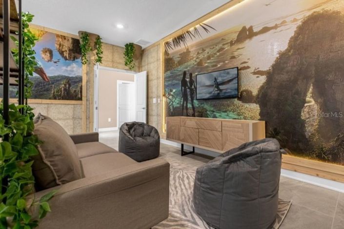 Image No.9-6 Bed Property for sale