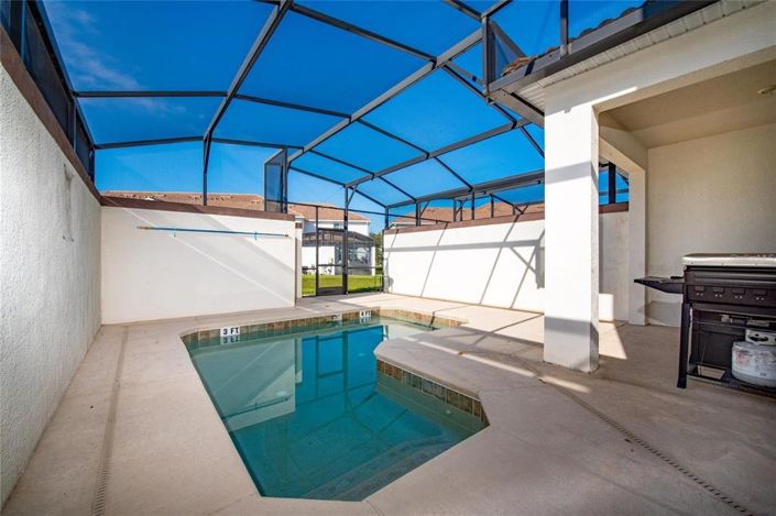 Image No.23-4 Bed Townhouse for sale