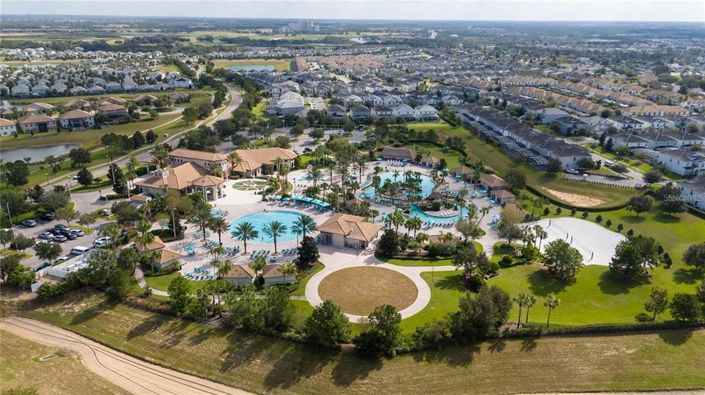 Image No.37-4 Bed Townhouse for sale