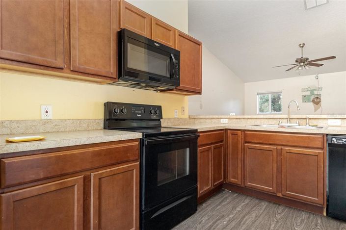 Image No.14-3 Bed House for sale