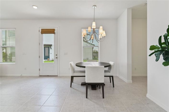 Image No.17-3 Bed Townhouse for sale