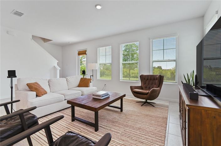 Image No.6-3 Bed Townhouse for sale