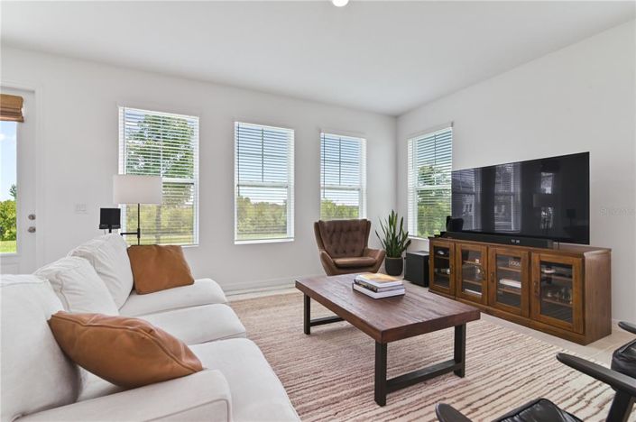 Image No.7-3 Bed Townhouse for sale