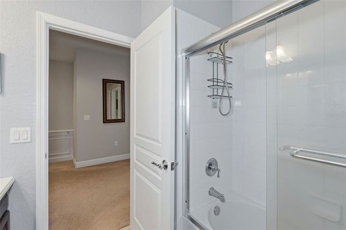 Image No.28-3 Bed Property for sale