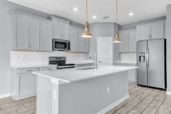 Image No.11-4 Bed Property for sale