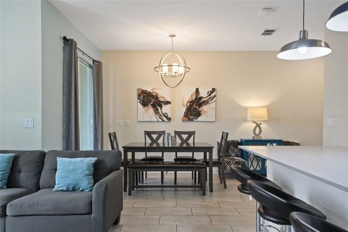 Image No.14-4 Bed Townhouse for sale