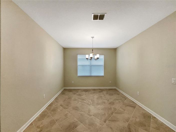 Image No.10-4 Bed House for sale