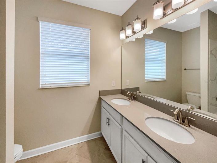 Image No.19-4 Bed House for sale