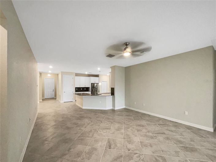 Image No.4-Propriété de 4 chambres à vendre à Davenport