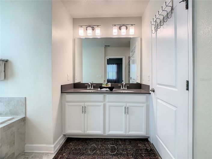 Image No.23-2 Bed Apartment for sale