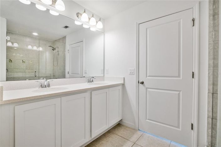 Image No.11-3 Bed Townhouse for sale