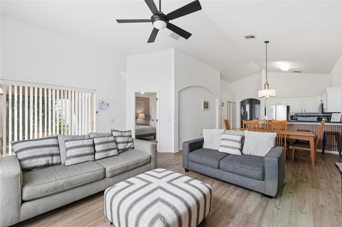 Image No.9-4 Bed Property for sale