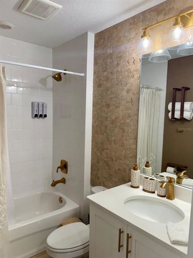 Image No.19-3 Bed Townhouse for sale