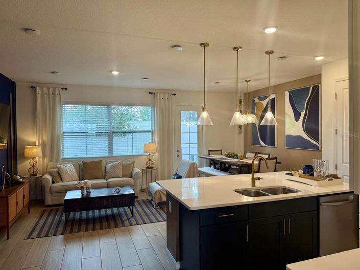 Image No.9-3 Bed Townhouse for sale