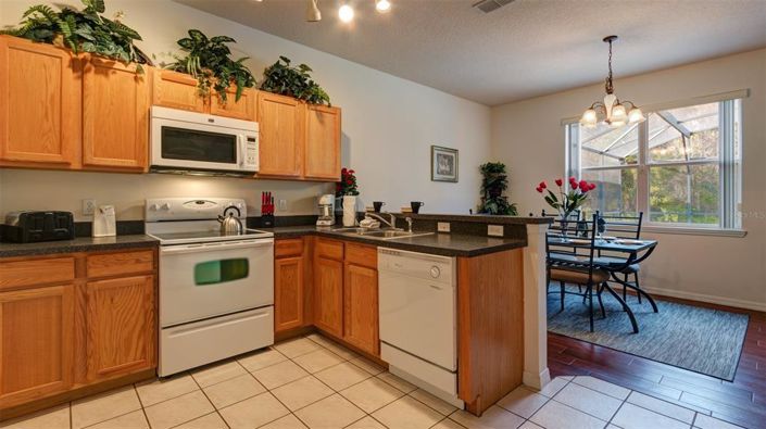 Image No.27-4 Bed House for sale