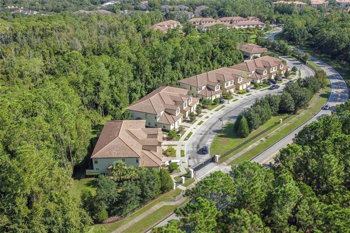 Image No.17-3 Bed Townhouse for sale