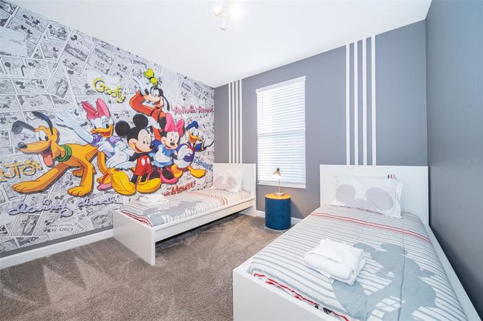 Image No.8-6 Bed Property for sale