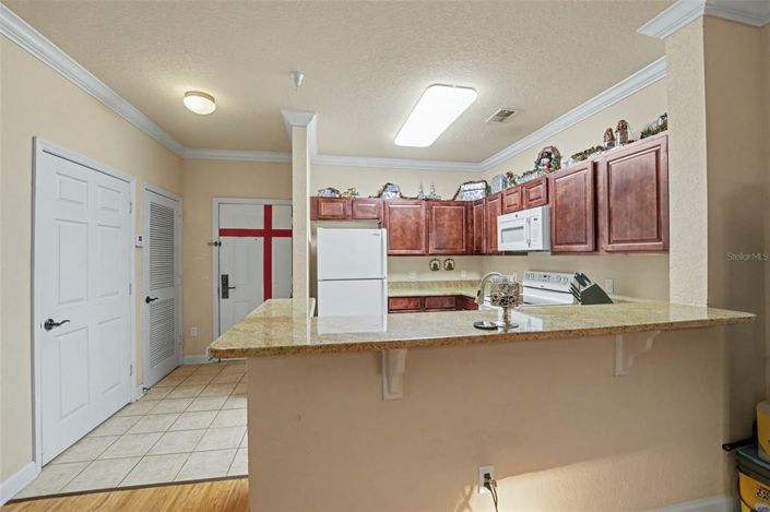 Image No.7-2 Bed Property for sale