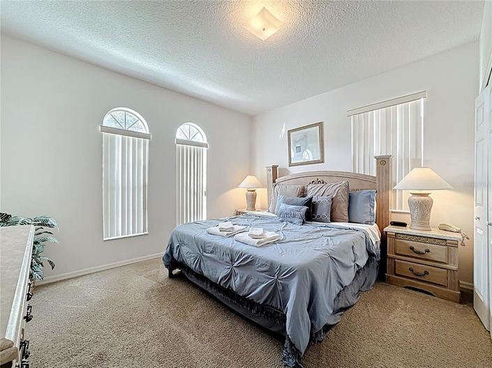 Image No.23-5 Bed Property for sale