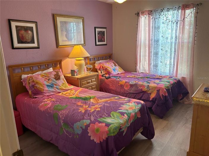 Image No.27-5 Bed Property for sale