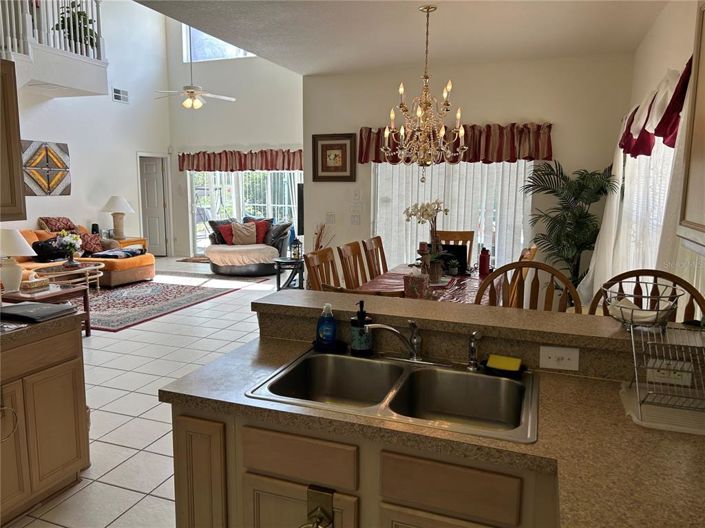 Image No.6-5 Bed Property for sale