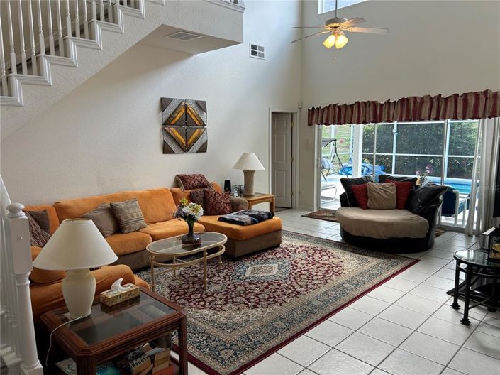 Image No.8-5 Bed Property for sale