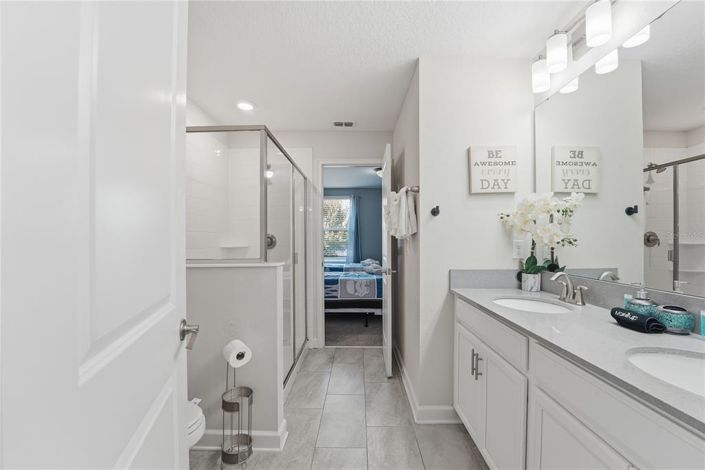 Image No.38-8 Bed House for sale