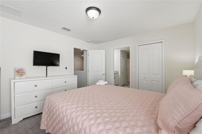 Image No.41-8 Bed House for sale