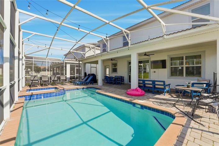 Image No.52-8 Bed Property for sale