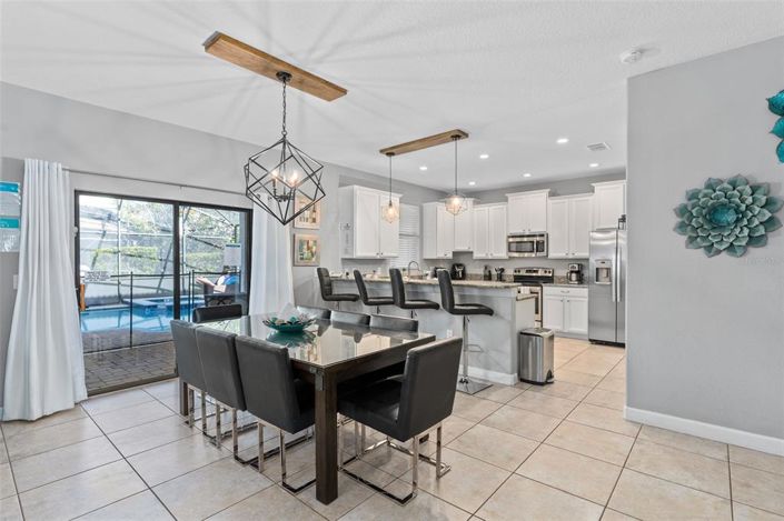 Image No.11-6 Bed House for sale