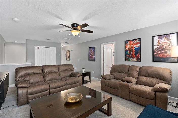 Image No.20-6 Bed Property for sale