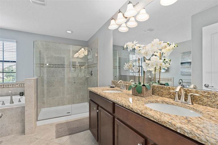 Image No.27-6 Bed House for sale