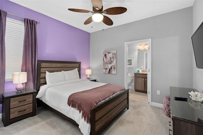 Image No.8-6 Bed House for sale