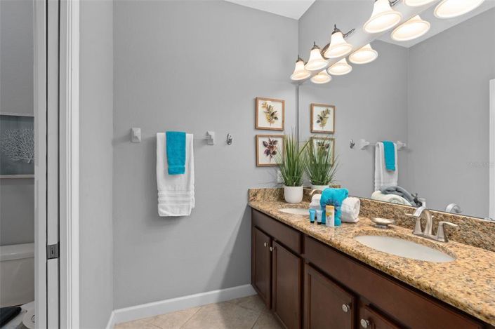 Image No.9-6 Bed House for sale