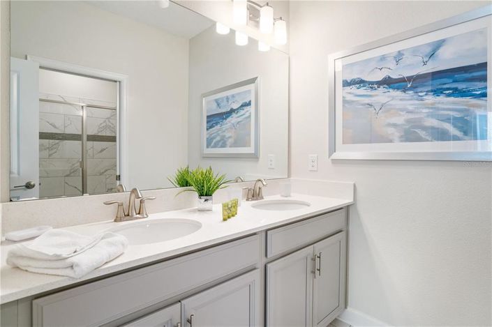 Image No.16-6 Bed Property for sale