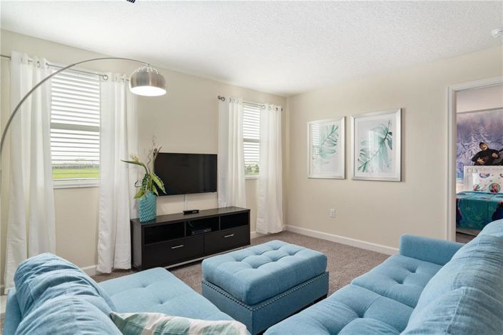 Image No.19-6 Bed Property for sale