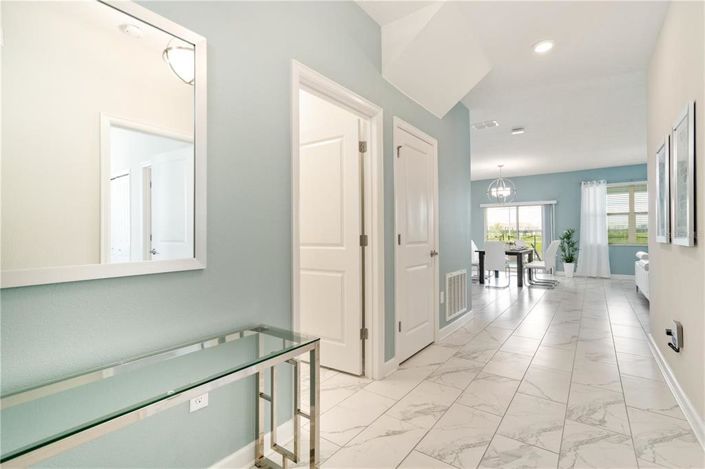 Image No.2-6 Bed House for sale