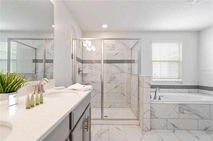 Image No.23-6 Bed Property for sale