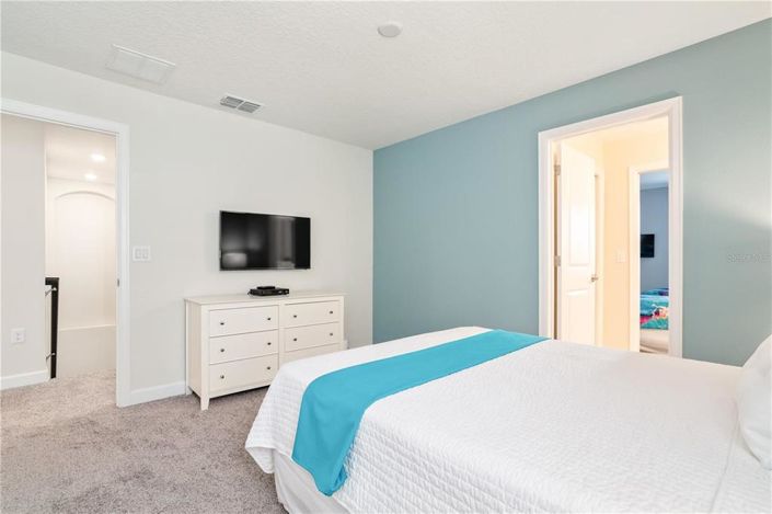 Image No.29-6 Bed House for sale