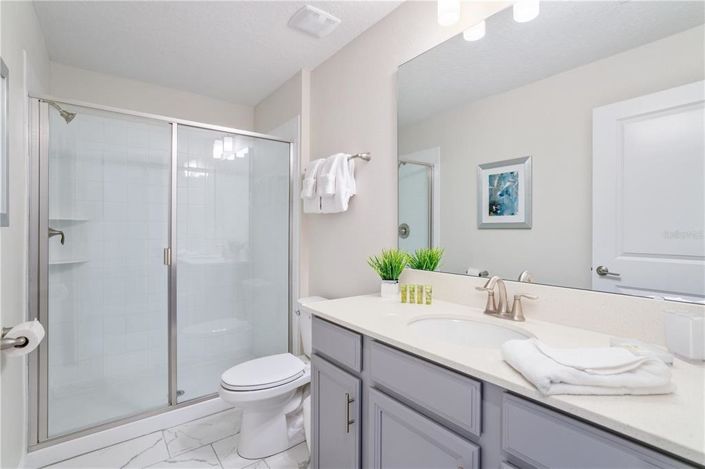 Image No.32-6 Bed House for sale