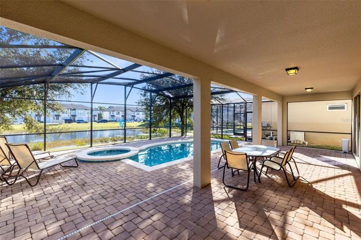 Image No.15-7 Bed House for sale