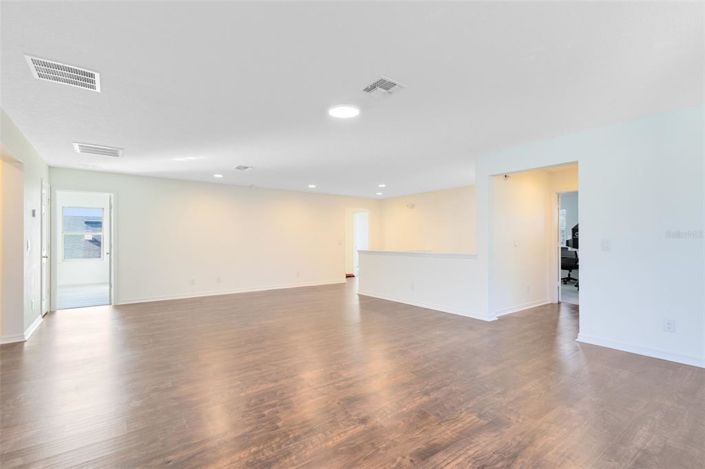 Image No.20-7 Bed House for sale