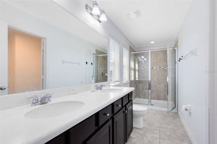 Image No.24-7 Bed House for sale