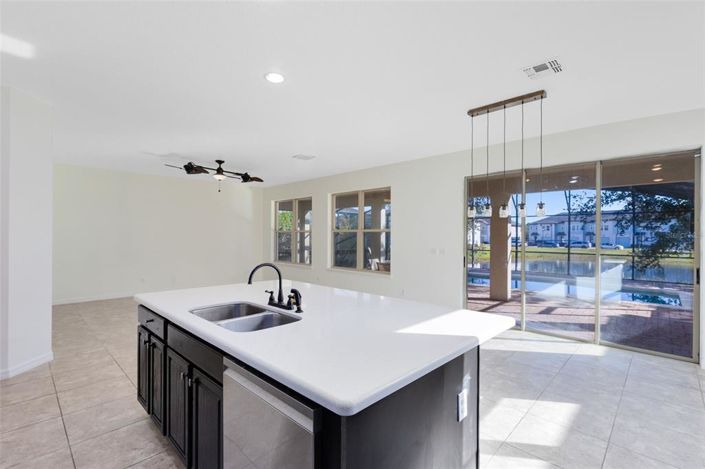 Image No.4-7 Bed House for sale